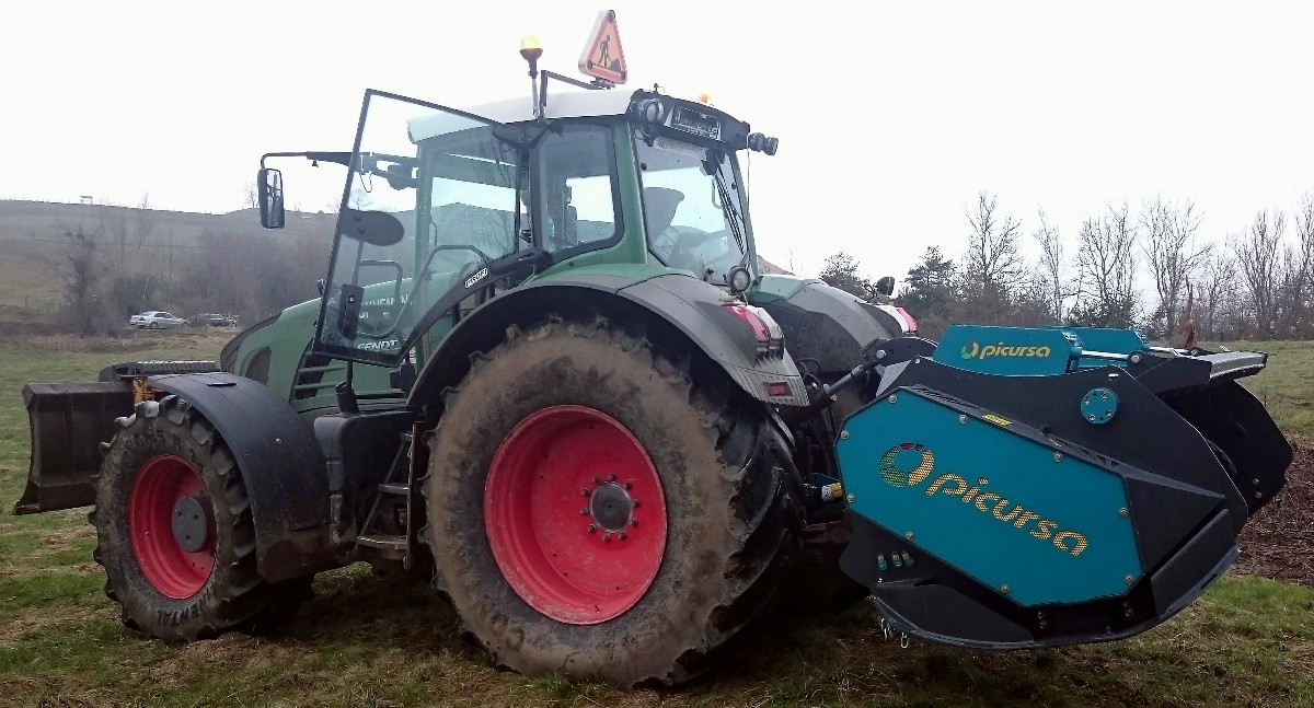 Broyeur modèle à couteaux pour tracteur - Picursa