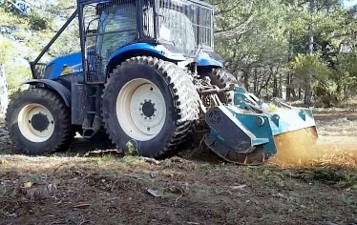 Broyeur forestier à marteaux mobiles Picursa Rotor 550